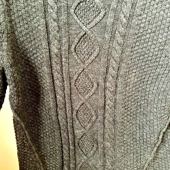 Grey sweather - Picture 2 of 5